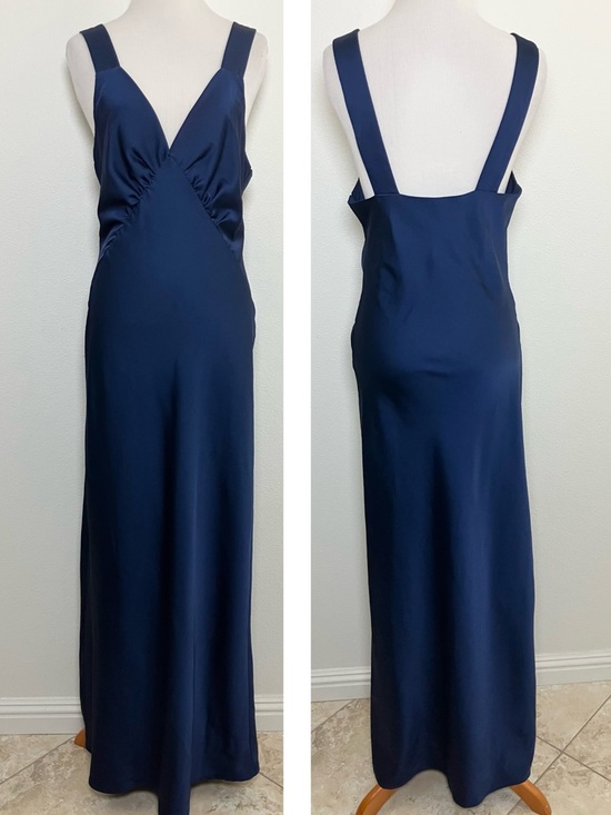 House of Harlow 1960 Dresses & Skirts - Satin Navy Blue V-Neck Maxi Dress with Wide Straps